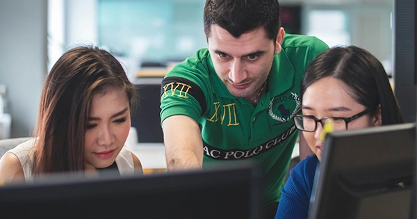 10 motivi per investire in un laboratorio linguistico